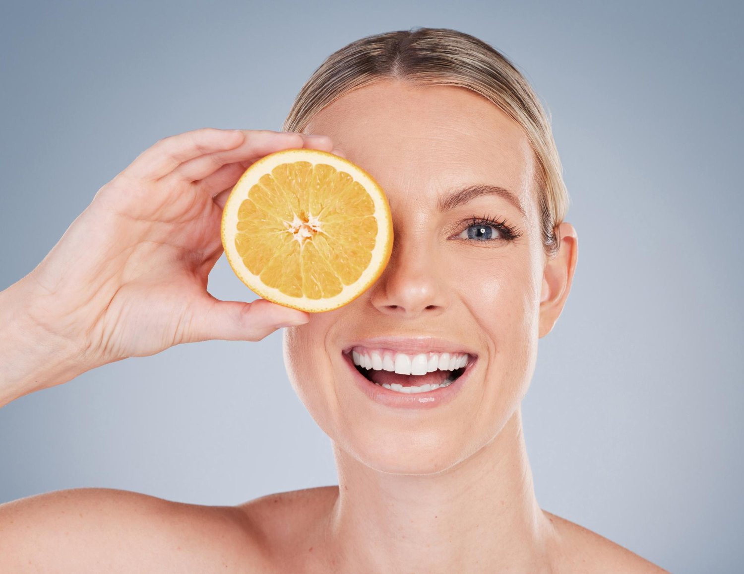 VITAMINAS C (ASKORBO RŪGŠTIS) - Naudojimas, šalutinis poveikis ir dar daugiau